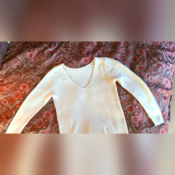 Banana Republic Sweater Ivory - Picture 3 of 6